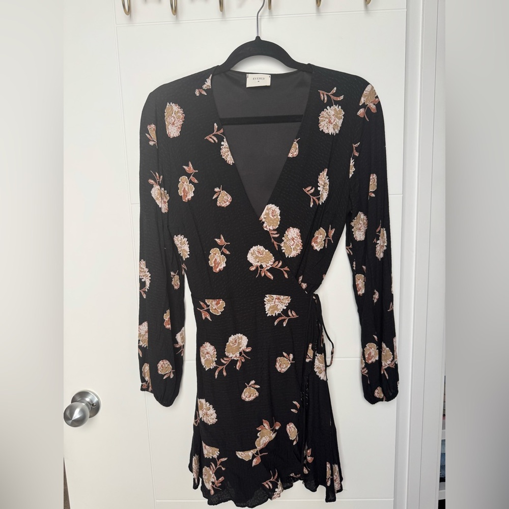 Everly Black Floral Long Sleeve Dress